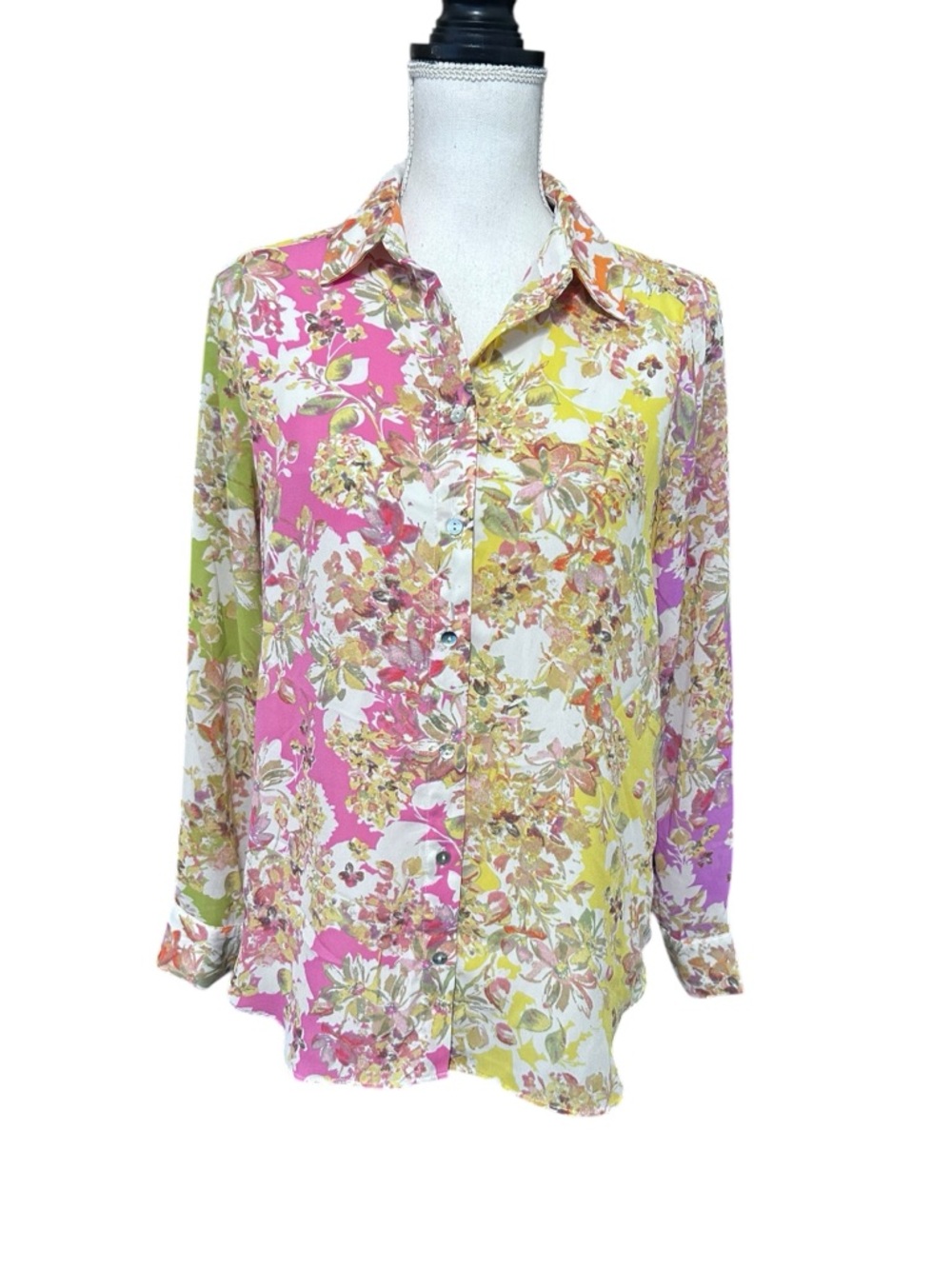Rose & Olive Button Down Floral Shirt Womens S LS Watercolor PInk Preppy Classic